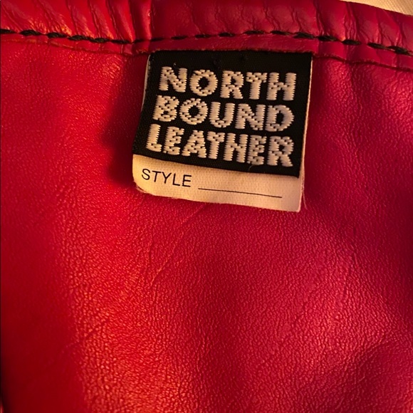 Black leather corset with red leather piping - Picture 4 of 12